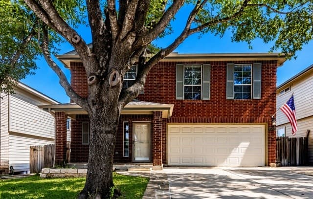rental at 7343  Lyia Br in San Antonio, TX — photo 4
