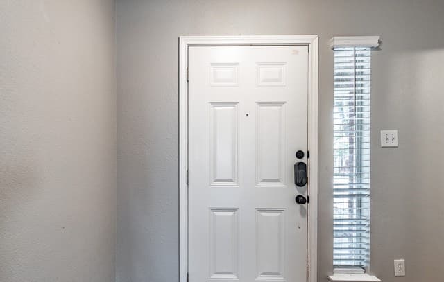 rental at 7343  Lyia Br in San Antonio, TX — photo 5