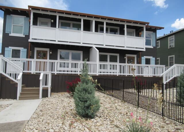 rental at 313  Natalen in San Antonio, TX — photo 1