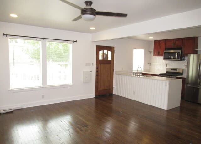 rental at 313  Natalen in San Antonio, TX — photo 3