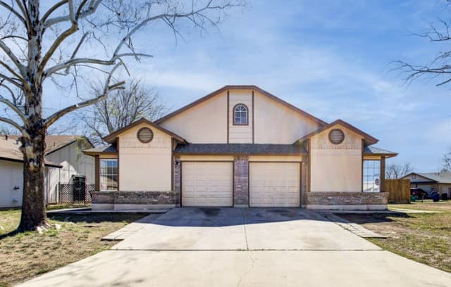 rental at 5279  Meadow Rise St in San Antonio, TX — photo 1