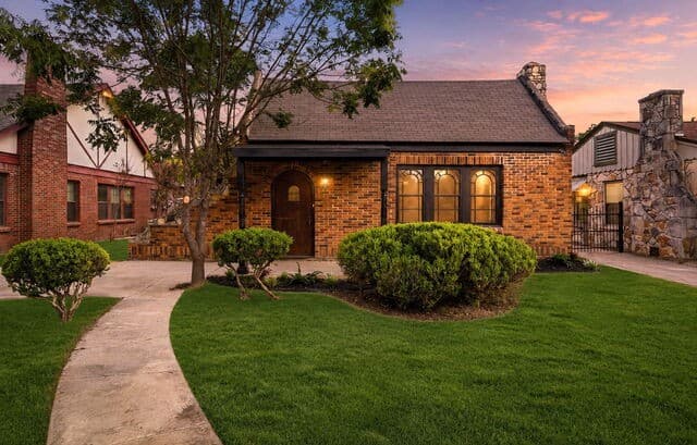 rental at 146  North Dr in San Antonio, TX — photo 1