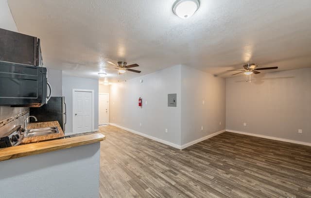 rental at 2305  Pinn Rd Unit 5 in San Antonio, TX — photo 1