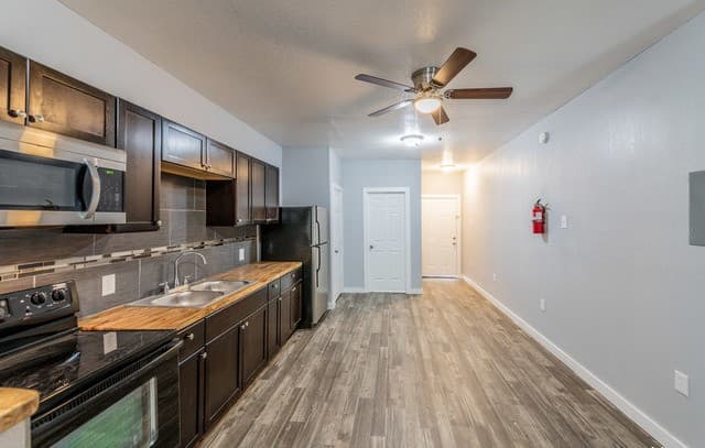 rental at 2305  Pinn Rd Unit 5 in San Antonio, TX — photo 5