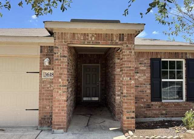 rental at 3618  Foster Meadows in San Antonio, TX — photo 4