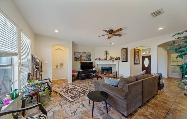 rental at 8235  Rockwell in San Antonio, TX — photo 4
