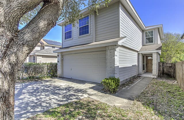 rental at 22  Sunflower Run in San Antonio, TX — photo 1