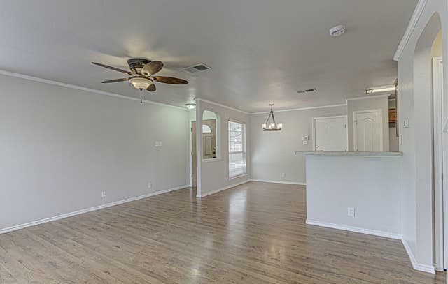 rental at 22  Sunflower Run in San Antonio, TX — photo 5