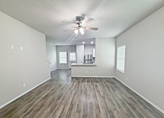 rental at 254  Marigold Pl in San Antonio, TX — photo 4
