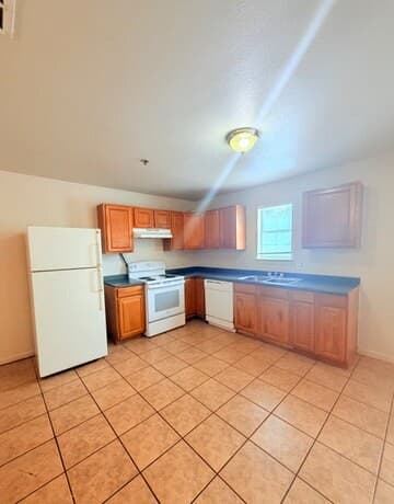 3-bedroom rental at 6701 Brothers Lane in San Antonio, TX — photo 4