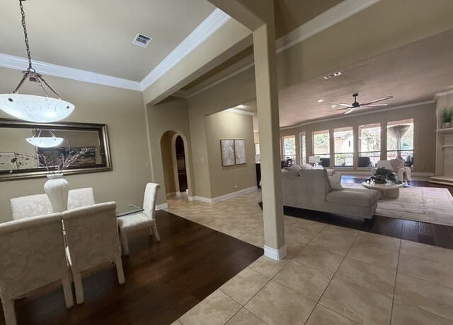 rental at 402  Cameron Cir in San Antonio, TX — photo 3