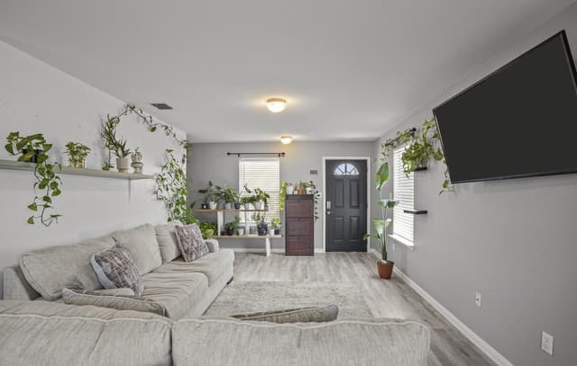 rental at 5923  Fox Cyn in San Antonio, TX — photo 5