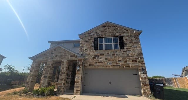 rental at 6703  Dashmoor Crk in San Antonio, TX — photo 1