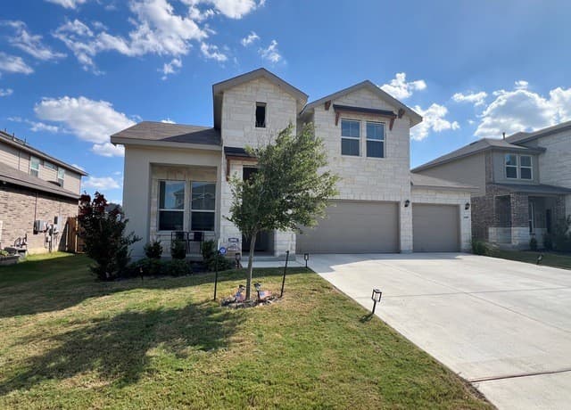 rental at 14008  Nolan Falls Rd in San Antonio, TX — photo 2