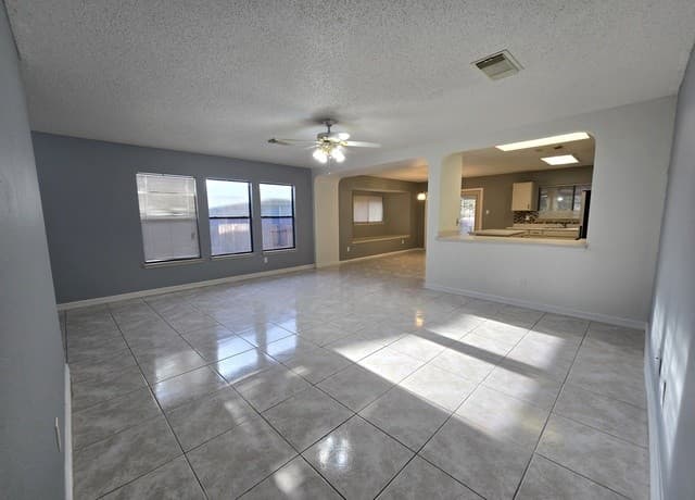rental at 10311  Fork Crk in San Antonio, TX — photo 1