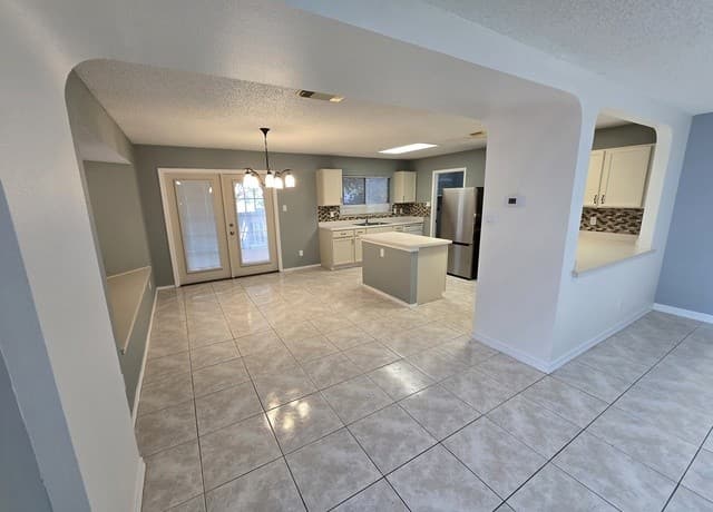 rental at 10311  Fork Crk in San Antonio, TX — photo 3