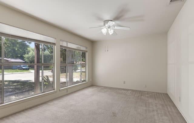 rental at 1037  Valley Forge Dr in Schertz, TX — photo 4