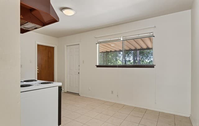 rental at 1037  Valley Forge Dr in Schertz, TX — photo 5