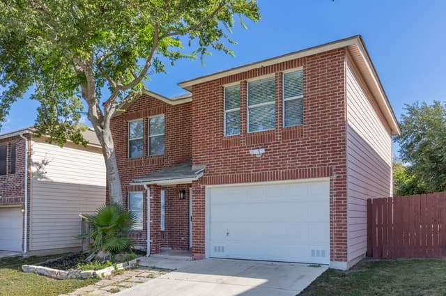 rental at 11219  Bushwack Pass in San Antonio, TX — photo 2