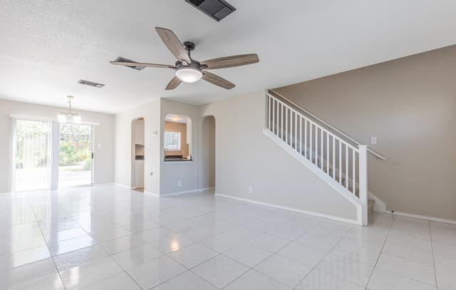 rental at 11219  Bushwack Pass in San Antonio, TX — photo 5