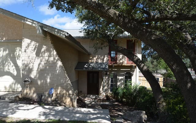 rental at 1903  Deer Ridge in San Antonio, TX — photo 3