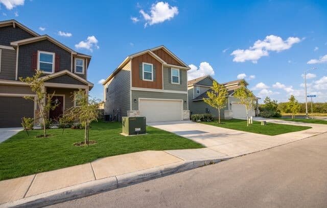 rental at 12407  Hurdelbrink Rnch in San Antonio, TX — photo 2