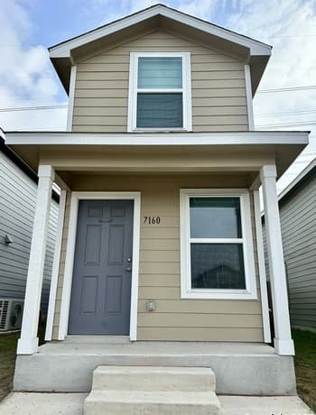 rental at 7160  Elm Cv in San Antonio, TX — photo 1