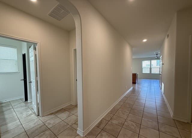 rental at 2007  Stepping Stone in New Braunfels, TX — photo 4