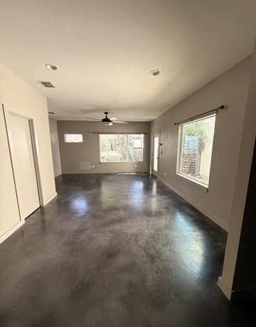 rental at 714 N Cherry St in San Antonio, TX — photo 4