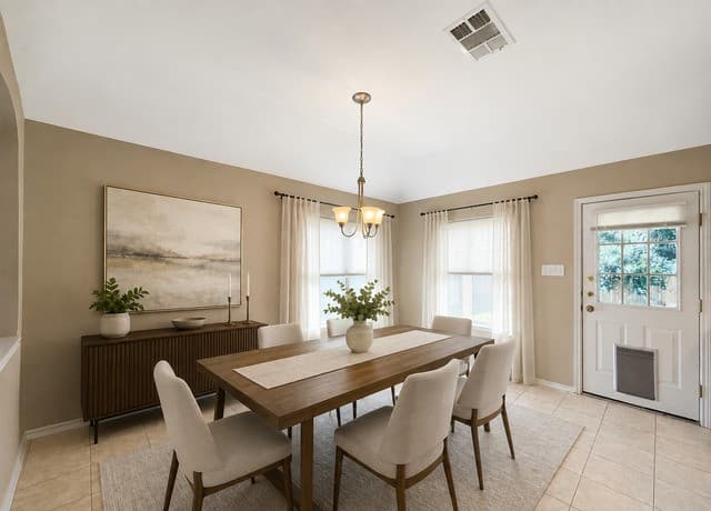 rental at 7306  Kingsland in San Antonio, TX — photo 3