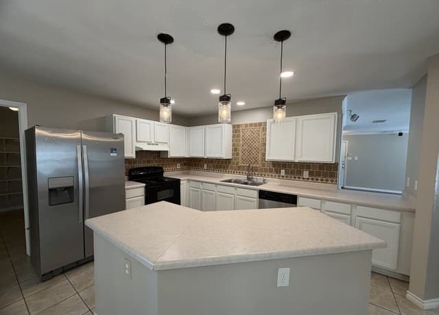 rental at 2814  Redsky Pass in San Antonio, TX — photo 4