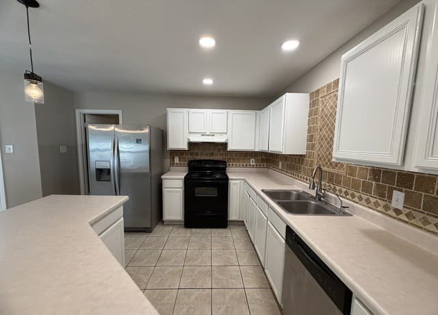 rental at 2814  Redsky Pass in San Antonio, TX — photo 5