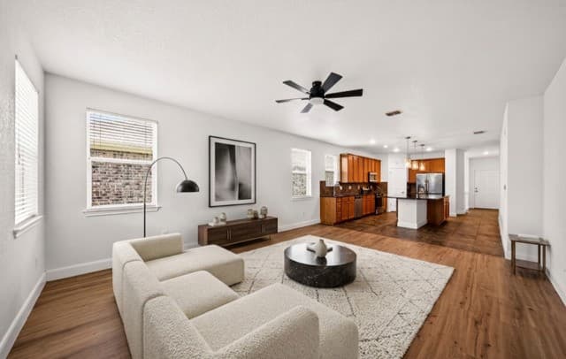 rental at 7915  Cenote Dr in San Antonio, TX — photo 5