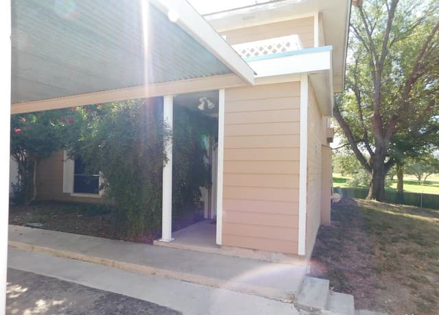 rental at 7322  Oak Manor Dr Unit 24 in San Antonio, TX — photo 1