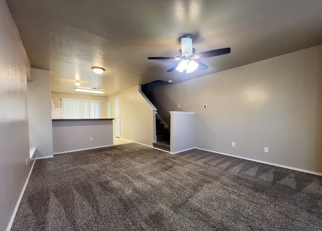 2-bedroom rental at 52 Autumn Pass in San Antonio, TX — photo 4