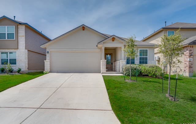 rental at 9811  Kalm Brome in San Antonio, TX — photo 3