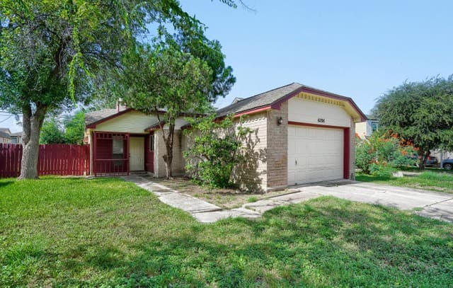 rental at 6206  Candleview in San Antonio, TX — photo 5