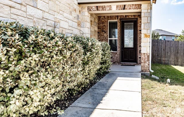 rental at 15206  Prescott Cove in San Antonio, TX — photo 4
