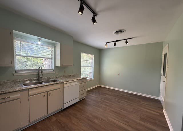 rental at 4702  Allegheny Dr in San Antonio, TX — photo 5