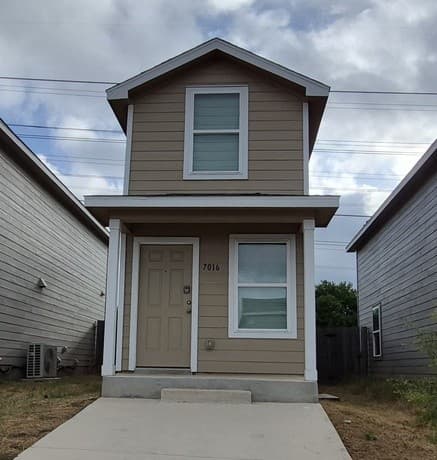 rental at 6930  Elm Cv in San Antonio, TX — photo 1