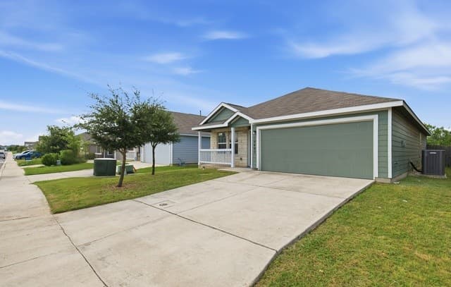 rental at 10402  Waverunner in Converse TX