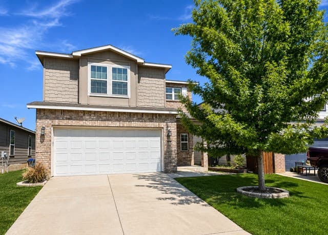 rental at 443  Harvest Pt in Schertz TX