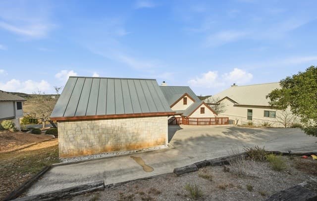 rental at 204  Tapatio Dr. W in Boerne, TX — photo 2