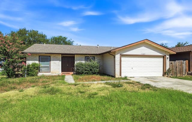 rental at 11403 Spring Crest St in San Antonio TX