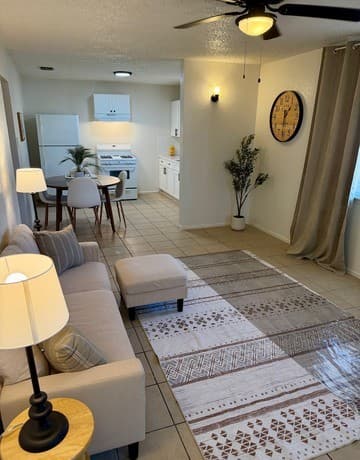 rental at 144 W Villaret Blvd Unit 108 in San Antonio, TX — photo 1