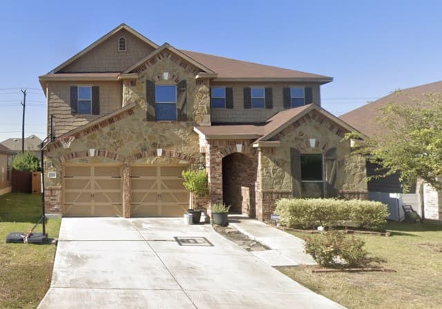 rental at 7335  Magnolia Blf in San Antonio TX