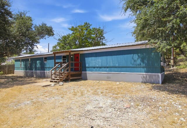 rental at 1250  Arcadia Dr in Canyon Lake TX