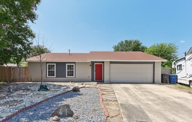 rental at 6930 Spring Rose in San Antonio TX