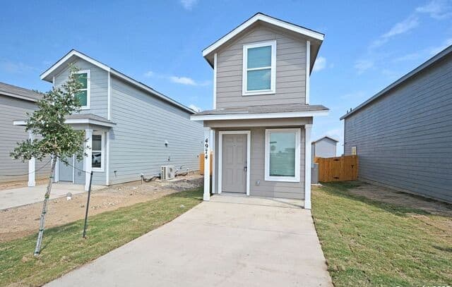 rental at 4974  Daisy Blossom in Converse TX