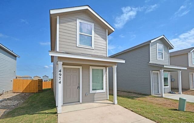 rental at 4974  Daisy Blossom in Converse, TX — photo 2